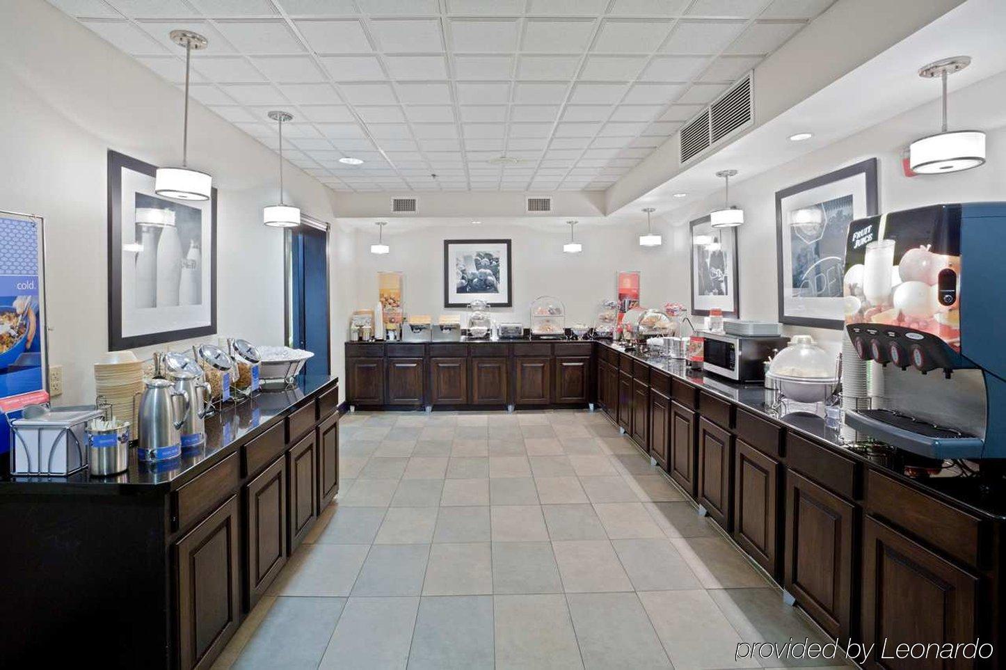 Hampton Inn Cleveland-Airport/Tiedeman Road Brooklyn Restaurant foto